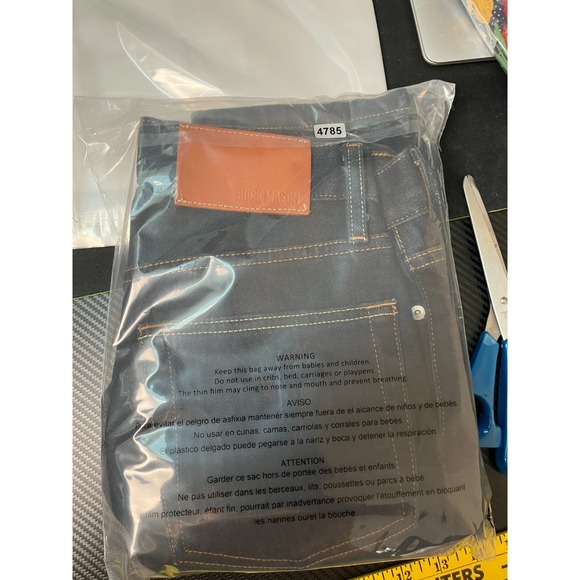 Buck Mason Jeans Mens  Slim Fit Denim Pants Made in USA Dark Size 28 - Picture 9 of 9